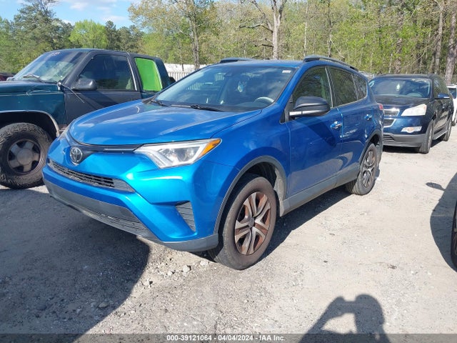 Toyota RAV4 LE 2017 JTMZFREV3HJ101697 Image 2