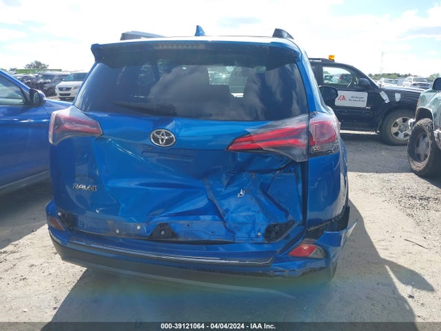 Toyota RAV4 LE 2017 JTMZFREV3HJ101697 Image 6