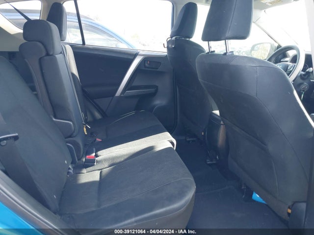Toyota RAV4 LE 2017 JTMZFREV3HJ101697 Image 8