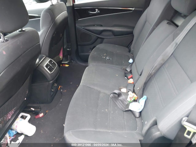 KIA Sorento 3.3l Lx 2016 5XYPGDA56GG180696 Image 8