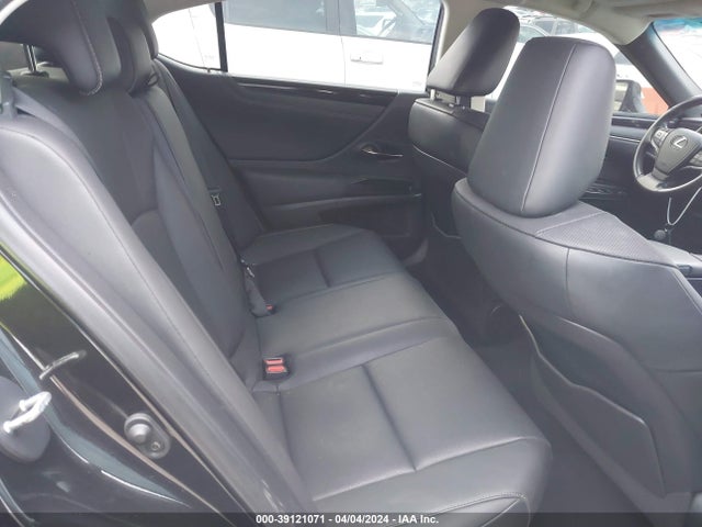 Lexus ES 300H 2021 58ADA1C11MU012797 Image 8