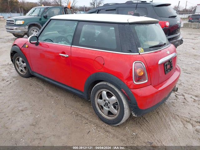 2008 MINI COOPER WMWMF33598TT63607 Photo 2