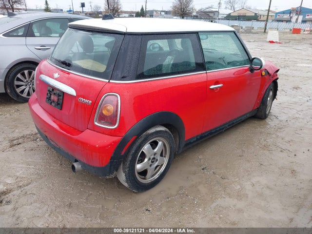 2008 MINI COOPER WMWMF33598TT63607 Photo 3