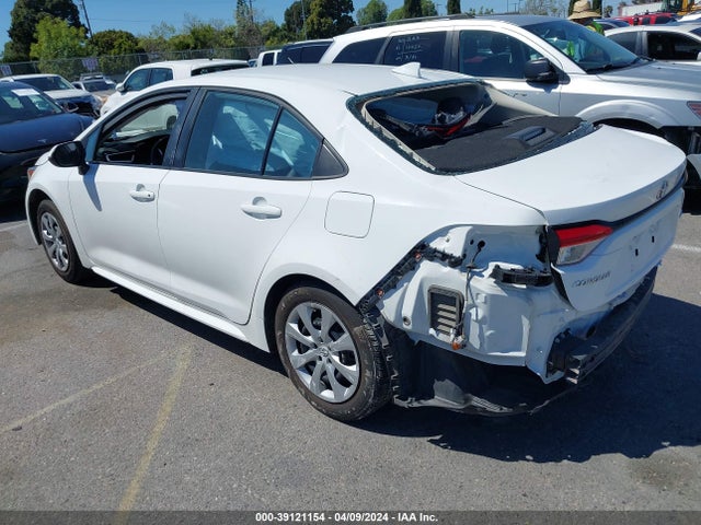 Toyota COROLLA LE 2021 5YFEPMAE9MP186765 Image 3