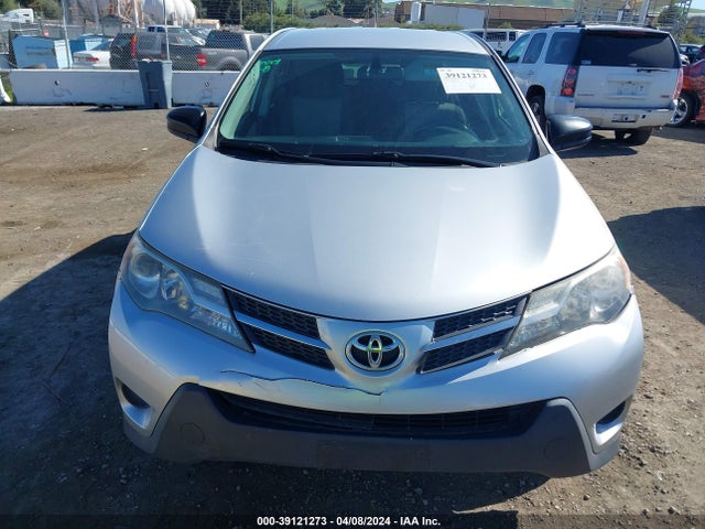 Toyota RAV4 LE 2015 JTMZFREVXFD051697 Image 12