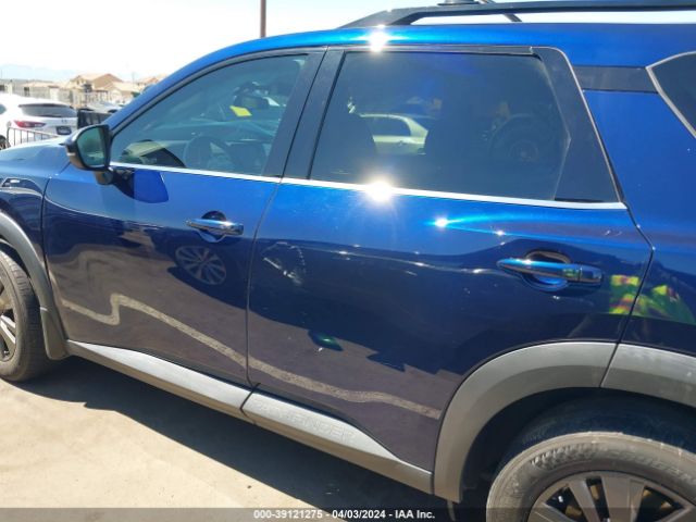 5N1DR3BB6NC211860 Nissan Pathfinder Sv 2wd