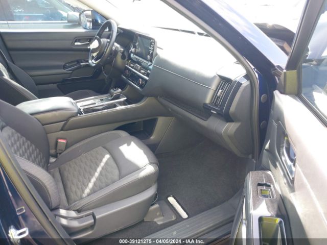5N1DR3BB6NC211860 Nissan Pathfinder Sv 2wd