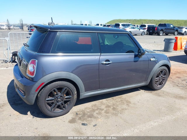 2013 MINI HARDTOP WMWSV3C57DT395735 Photo 3