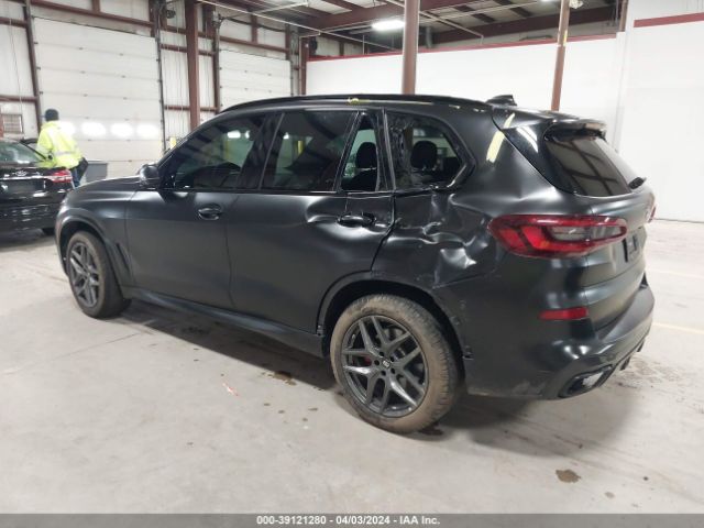 2022 BMW X5 5UXCR6C02N9K77767 Photo 2
