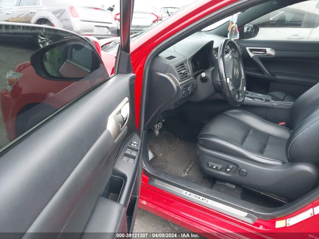 JTHKD5BH1G2264130 Lexus CT 200H