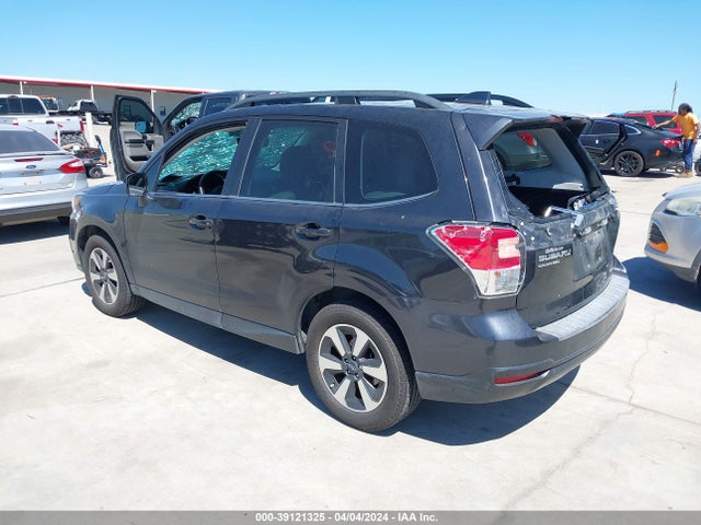 Subaru Forester 2.5i Limited 2018 JF2SJAJC2JH471785 Image 3