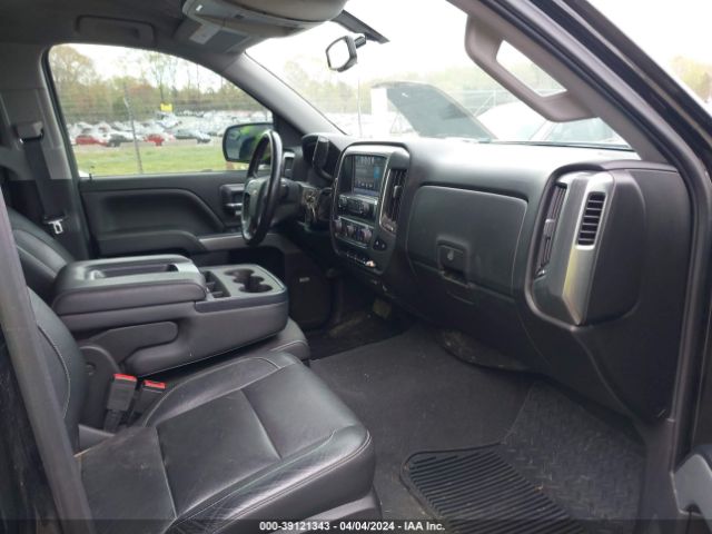 3GCUKREC9JG587606 Chevrolet Silverado 1500 2lt