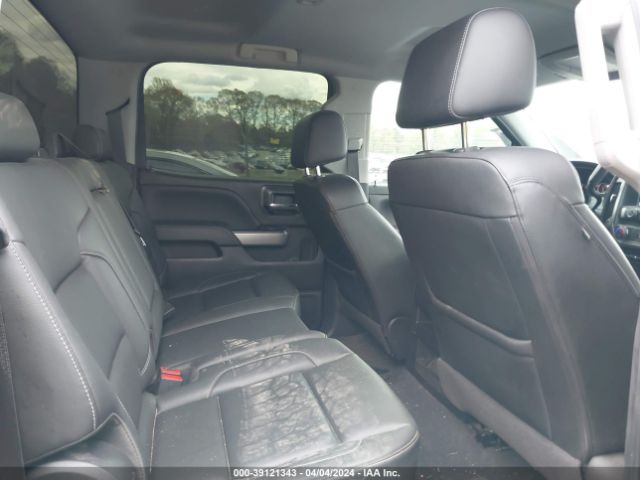 3GCUKREC9JG587606 Chevrolet Silverado 1500 2lt