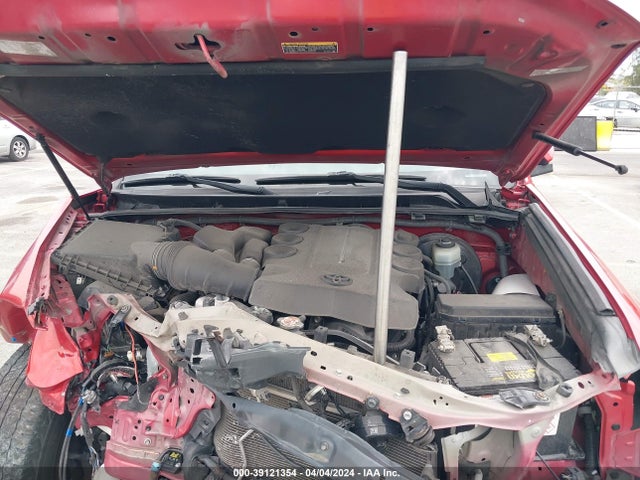 Toyota 4RUNNER SR5 2018 JTEZU5JR5J5169369 Image 10
