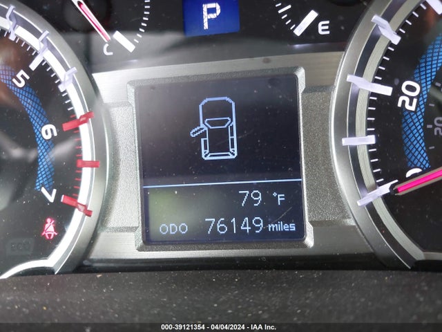 Toyota 4RUNNER SR5 2018 JTEZU5JR5J5169369 Image 15
