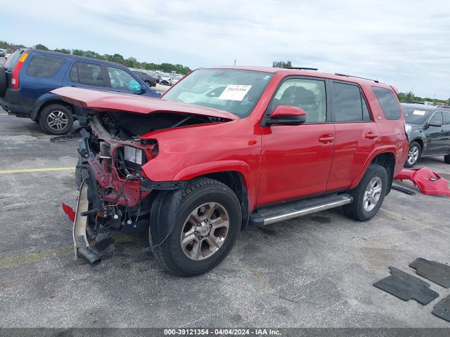 Toyota 4RUNNER SR5 2018 JTEZU5JR5J5169369 Image 2