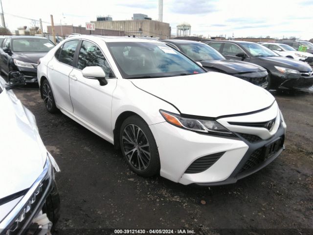Auction sale of the 2018 Toyota Camry Se, vin: 4T1B11HK6JU601615, lot number: 39121430