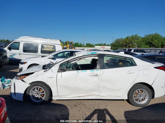 Toyota Prius Le 2022 JTDKAMFU5N3187569 Image 14