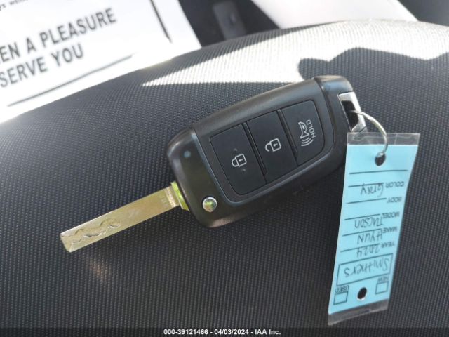 5NMJA3DEXRH325244 Hyundai TUCSON SE