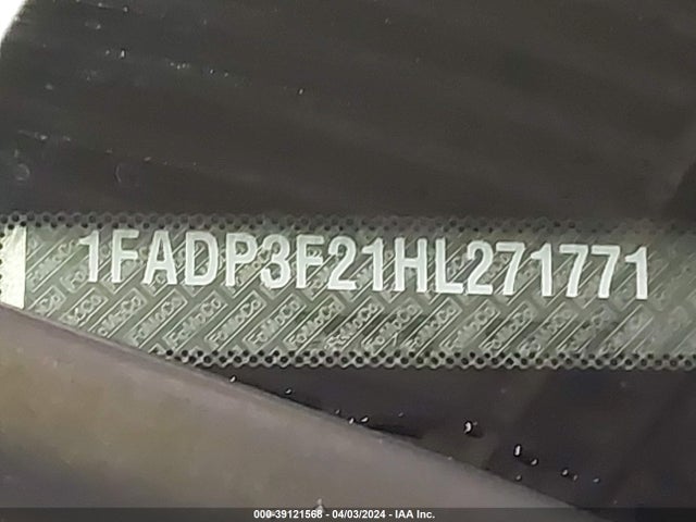 Ford FOCUS SE 2017 1FADP3F21HL271771 Image 15