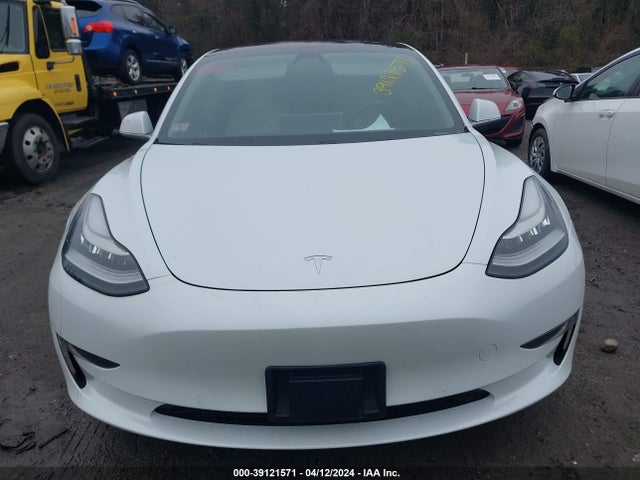 5YJ3E1EB4JF096832 Tesla Model 3 Long Range/performance