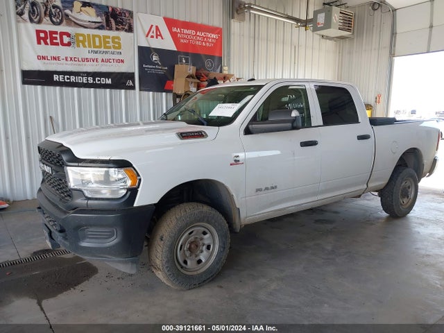 3C6UR5CL9KG631975 RAM 2500 Tradesman  4x4 6'4 Box