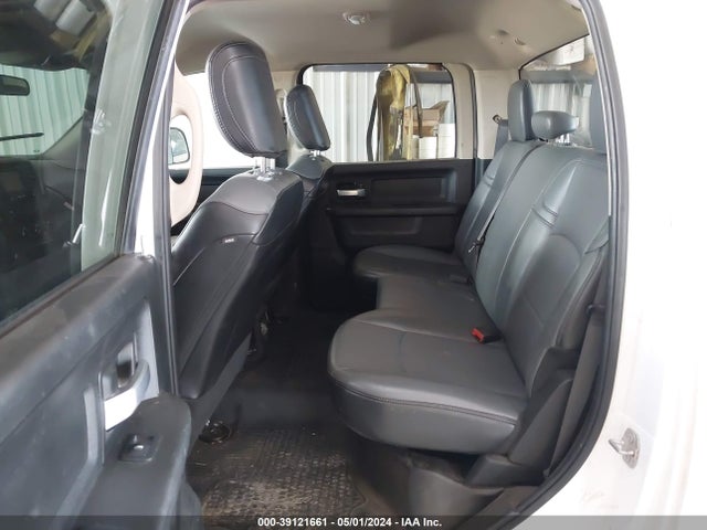 3C6UR5CL9KG631975 RAM 2500 Tradesman  4x4 6'4 Box
