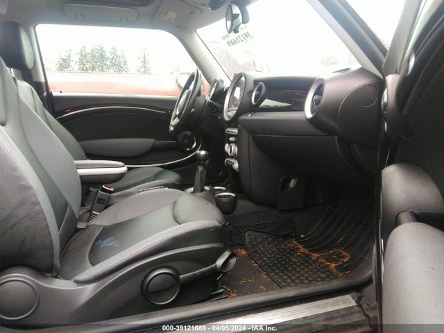2010 MINI COOPER WMWMF3C52ATU77261 Photo 4