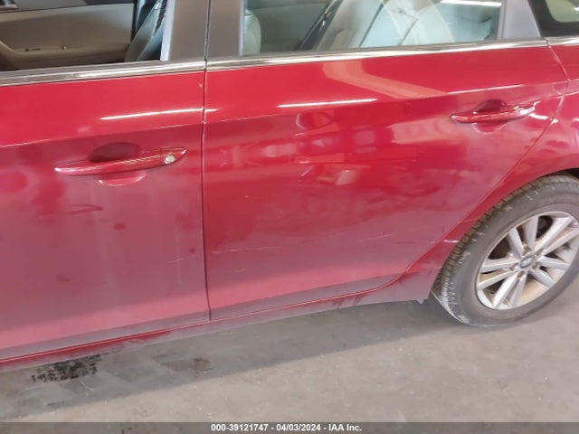 Hyundai SONATA SE 2016 5NPE24AF4GH384243 Image 12