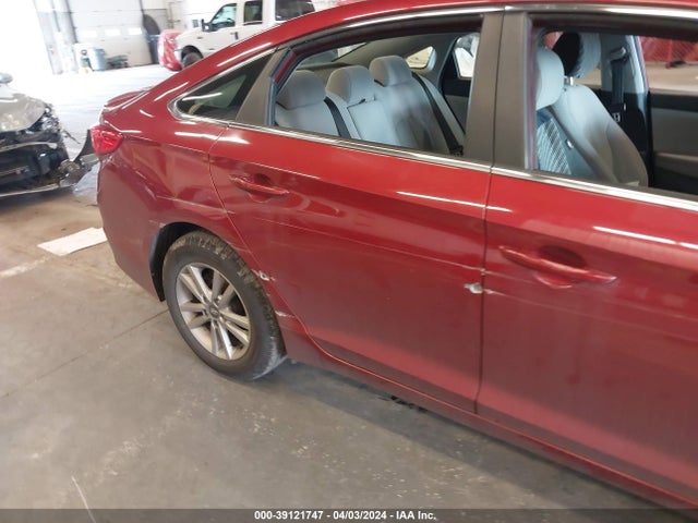 Hyundai SONATA SE 2016 5NPE24AF4GH384243 Image 15