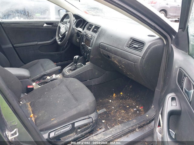3VW2K7AJ5FM316824 Volkswagen Jetta 2.0l S
