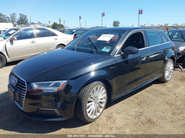 WAUTPBFF3HA045615 Audi A3 E-tron 1.4t Premium