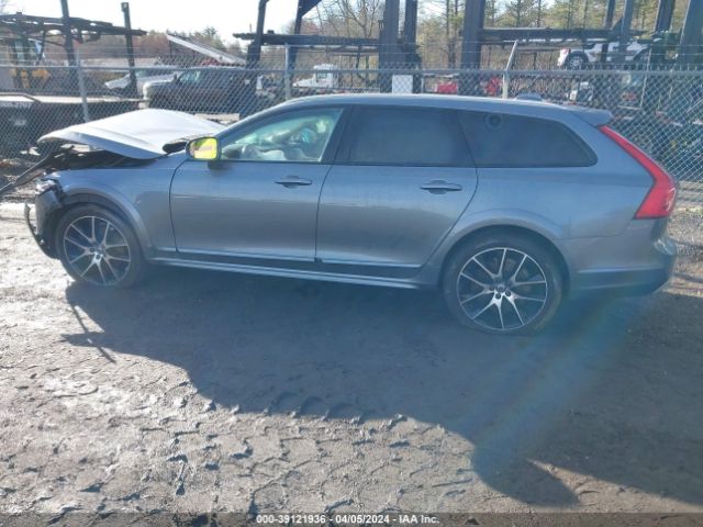 YV4A22NL9J1018292 Volvo V90 Cross Country T6