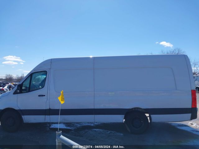 W2Y4DDHY8MT051949 Freightliner Sprinter 2500 High Roof I4 Diesel