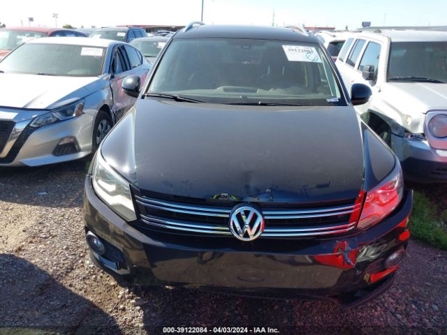 WVGTV7AX5HK015558 Volkswagen Tiguan 2.0t Sport