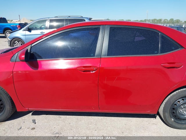 Toyota COROLLA LE 2018 5YFBURHE9JP806492 Image 14