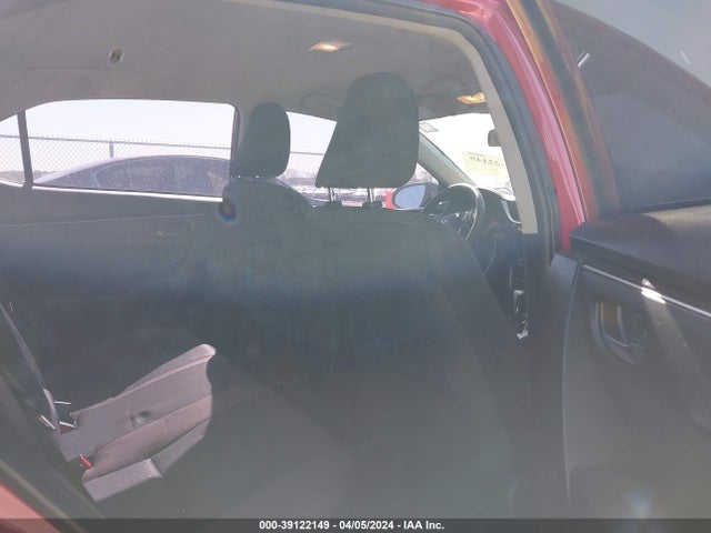 Toyota COROLLA LE 2018 5YFBURHE9JP806492 Image 8