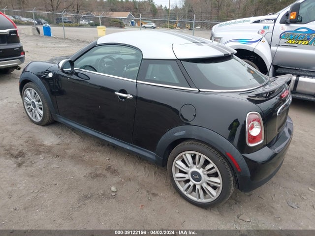 2012 MINI COOPER WMWSX1C50CT163653 Photo 2