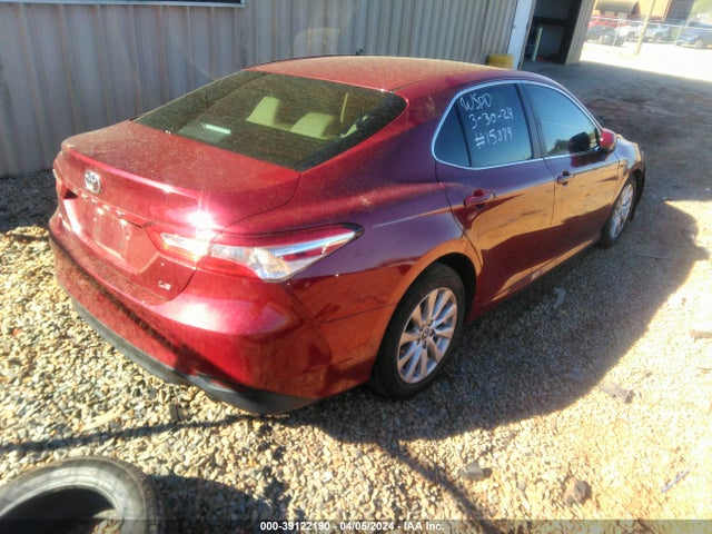 Toyota CAMRY LE 2018 4T1B11HK2JU545575 Image 4