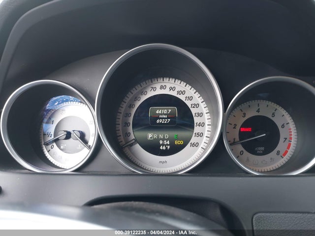 WDDGF8AB2EG223723 Mercedes-Benz C 300 Luxury 4matic/sport 4matic