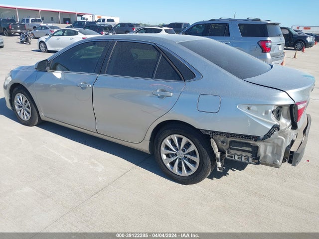 Toyota CAMRY LE 2015 4T4BF1FK4FR463753 Image 3
