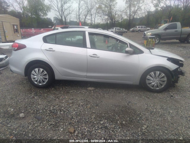 KIA FORTE LX 2017 3KPFK4A77HE108092 Image 14
