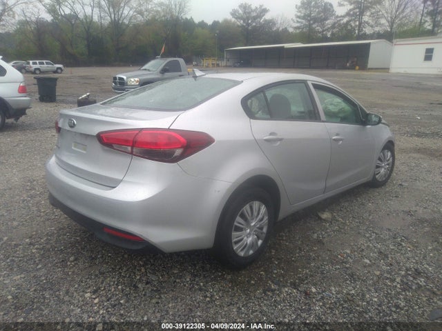 KIA FORTE LX 2017 3KPFK4A77HE108092 Image 4