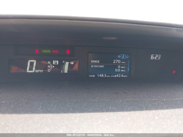 Toyota Prius V Three 2015 JTDZN3EU8FJ036818 Image 7