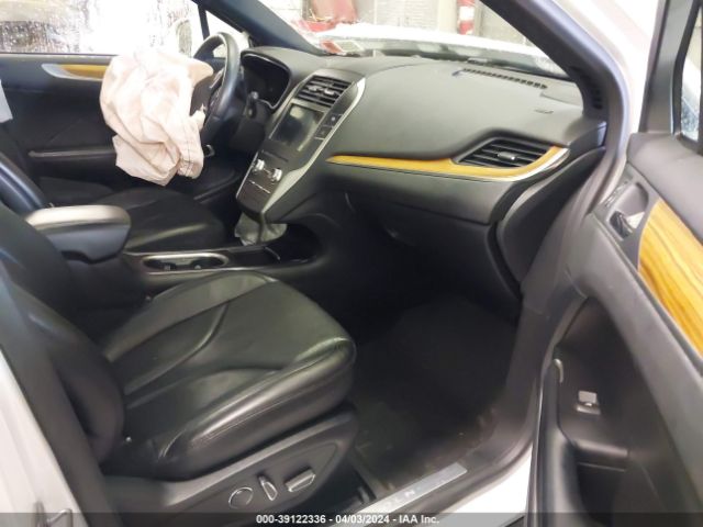 5LMCJ3D97KUL43168 Lincoln Mkc Reserve