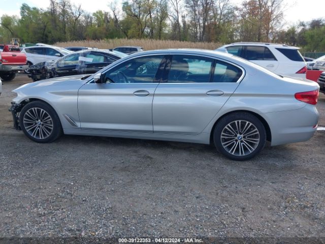 WBAJA7C56KG911507 BMW 530i Xdrive