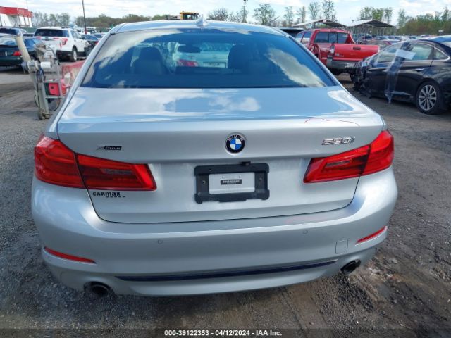 WBAJA7C56KG911507 BMW 530i Xdrive