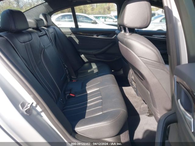 WBAJA7C56KG911507 BMW 530i Xdrive