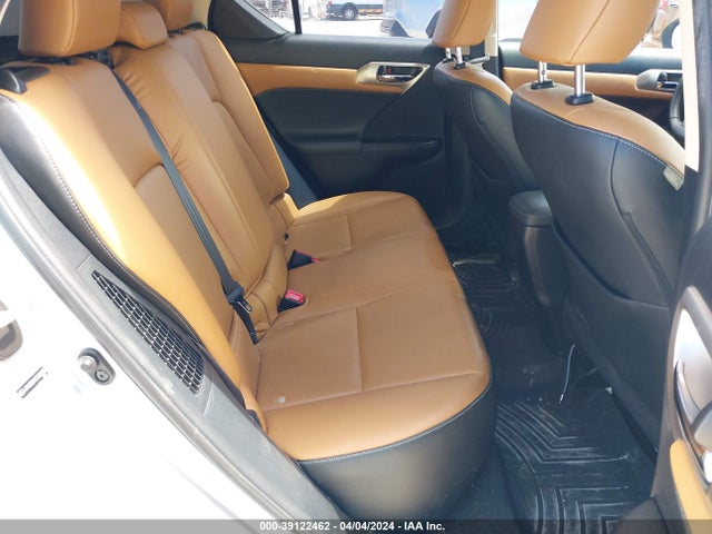 JTHKD5BHXE2202030 Lexus CT 200H