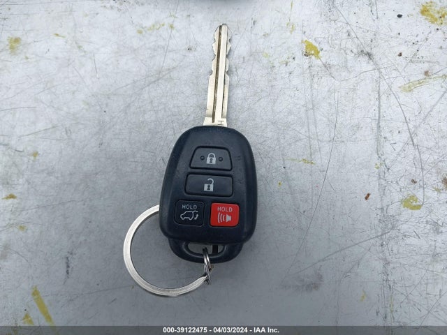 Toyota Rav4 Xle 2015 JTMRFREV8FJ050565 Image 11